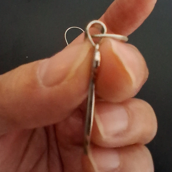 925 STERLING SILVER INITIAL V PENDANT - Picture 4 of 4